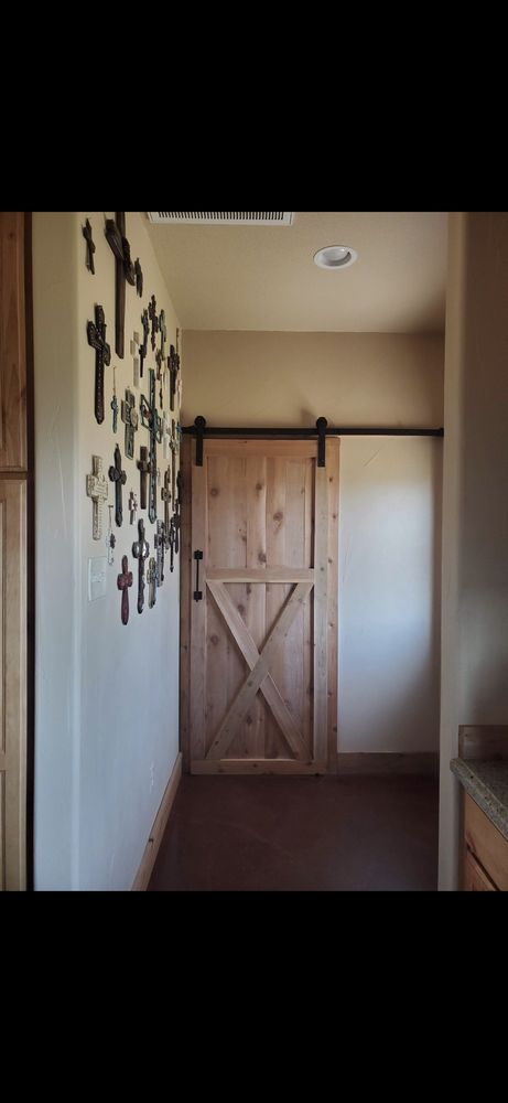 Slide of J's Custom Works