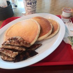 Reyes Deli