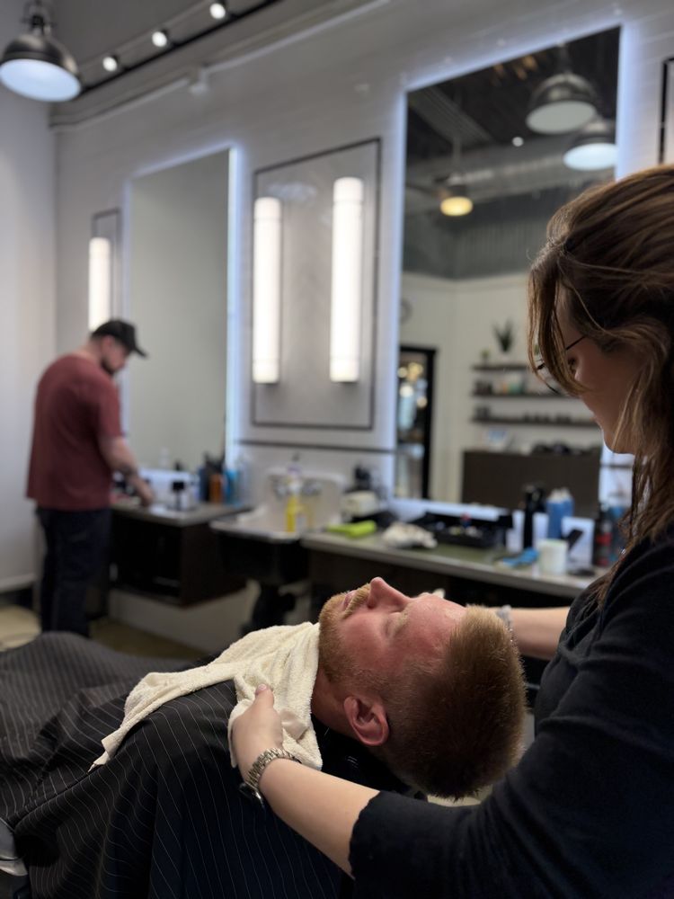 Black Orchid Barbers Logo
