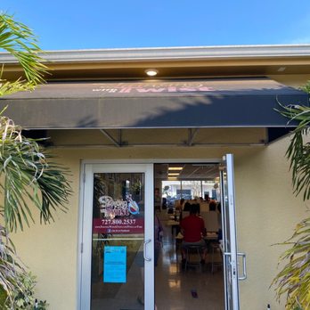PAINTING WITH A TWIST Updated July 2025 17 Photos 5625 Park Blvd 348s