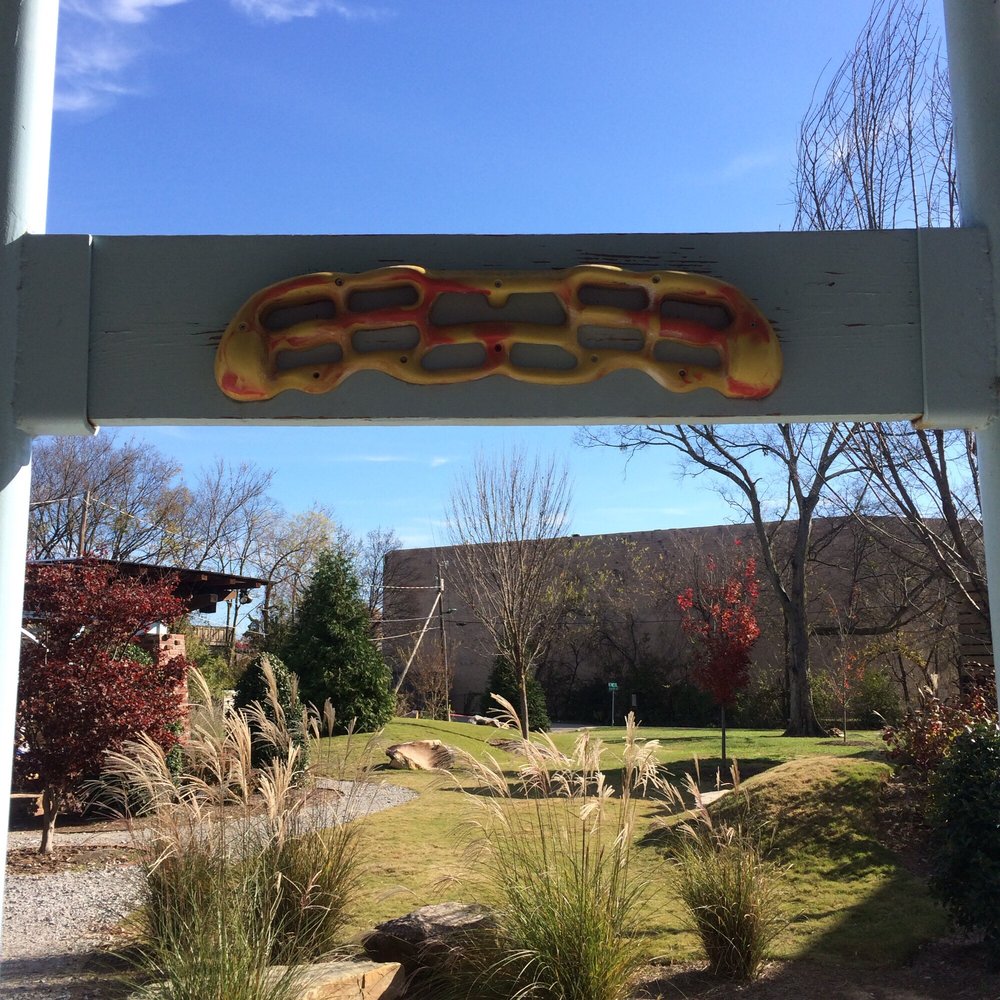 The Crash Pad - Stay strong at the Crash Pad! - Hostels Near Me - Chattanooga, Tennessee The Crash Pad - Stay strong at the Crash Pad! - Hostels Near Me - Chattanooga, Tennessee