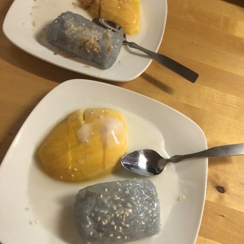 Aloy Dee Thai Cuisine - Kao Neuw Puek (Mango with sweet sticky rice) A must have to end every meal. - Thai Near Me - Eustis, Florida