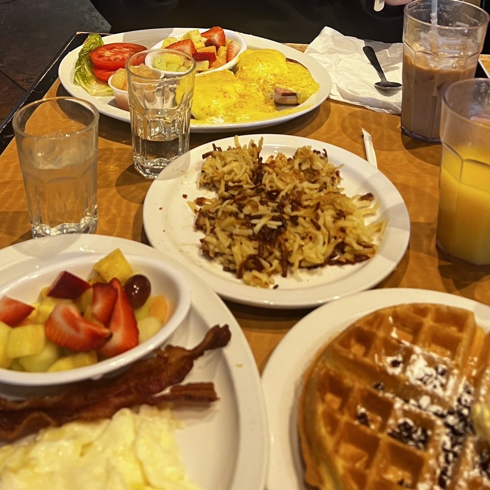 Le Peep - Breakfast & Brunch Near Me - Nashville, Tennessee Le Peep - Breakfast & Brunch Near Me - Nashville, Tennessee
