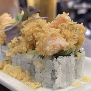 Uzumaki - Crunchy Shrimp Cut Roll - Sushi Bars Near Me - Culver City, California Uzumaki - Crunchy Shrimp Cut Roll - Sushi Bars Near Me - Culver City, California