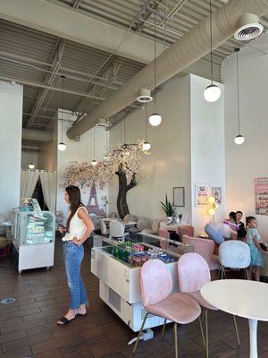 Whipped Bakery & Cafe Leander by null