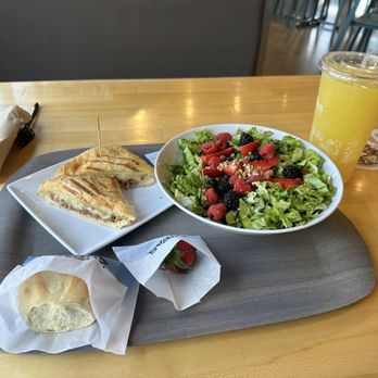 Café Zupas - Salad Near Me - Boise, Idaho Café Zupas - Salad Near Me - Boise, Idaho