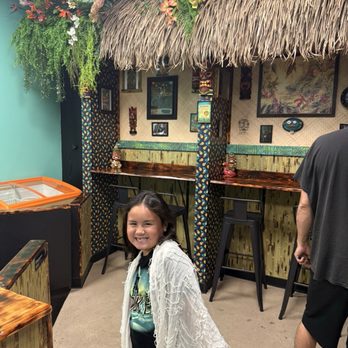 Pineapple Lagoon - Cool place for dole whip frozen yogurt - Ice Cream & Frozen Yogurt Near Me - Garden Grove, California