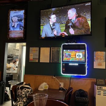 George Street Pub - Bar area - Pubs Near Me - Chicago, Illinois George Street Pub - Bar area - Pubs Near Me - Chicago, Illinois