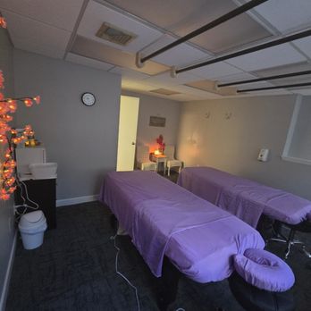 Wela Thai Spa - Couples massage room - Massage Therapy Near Me - Plymouth, Massachusetts Wela Thai Spa - Couples massage room - Massage Therapy Near Me - Plymouth, Massachusetts