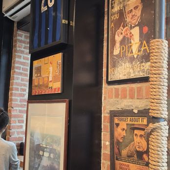 L'industrie Pizzeria - Decor - Pizza Near Me - Brooklyn, New York L'industrie Pizzeria - Decor - Pizza Near Me - Brooklyn, New York