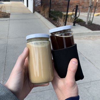 Horizon Line Coffee - Vanilla latte and americano - Coffee Roasteries Near Me - Des Moines, Iowa Horizon Line Coffee - Vanilla latte and americano - Coffee Roasteries Near Me - Des Moines, Iowa