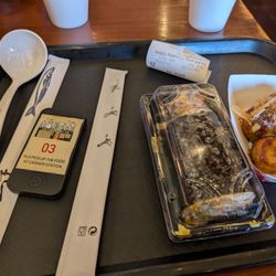 Kinzo Udon - Takoyaki+ waiting for my creamy udon