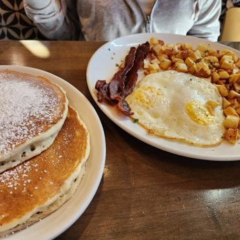 Buttermilk - Coffee & Tea Near Me - Naperville, Illinois