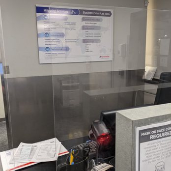 Purolator - Shipping and business services - Shipping Centers Near Me - Scarborough, Ontario