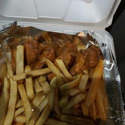 Taste Of The City By Chitown Wings - Buffalo wings and fries