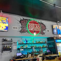 Bricks & Brews - Bar area