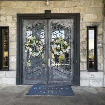 The Kentucky Castle - Hotels Near Me - Versailles, Kentucky