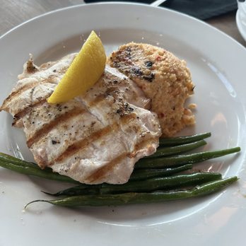 Cobalt - grilled amberjack with green beans and grits - Seafood Near Me - Orange Beach, Alabama Cobalt - grilled amberjack with green beans and grits - Seafood Near Me - Orange Beach, Alabama