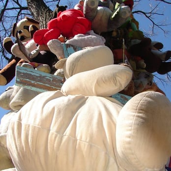 Heidelberg Project - Tree O' Animals - Art Galleries Near Me - Detroit, Michigan Heidelberg Project - Tree O' Animals - Art Galleries Near Me - Detroit, Michigan