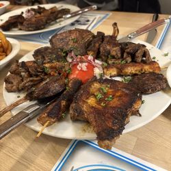 Akropolis Greek - Meat platter for two