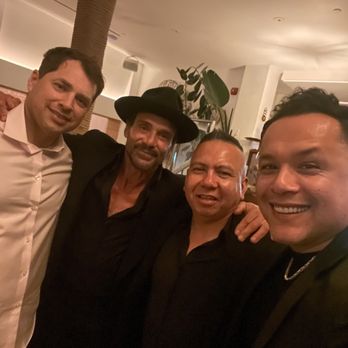 Skin L’amour - You need to have great skin when hanging out with the stars. - Skin Care Near Me - Downey, California Skin L’amour - You need to have great skin when hanging out with the stars. - Skin Care Near Me - Downey, California