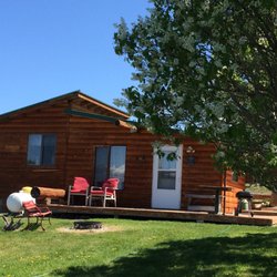 Wilderness Spirit Cabins - Front view of the Bear Cave cabin.