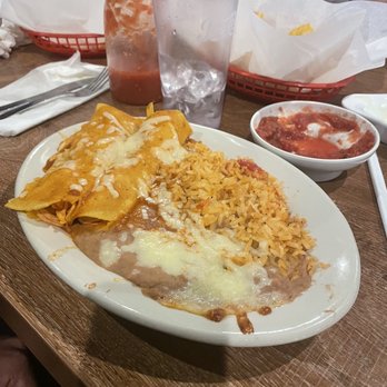 Sabor Latino Restaurant - Enchilada plate - Mexican Near Me - Birmingham, Alabama Sabor Latino Restaurant - Enchilada plate - Mexican Near Me - Birmingham, Alabama