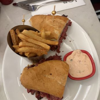 Atlantis Manhattan Deli - Pastrami sandwich - Delis Near Me - RENO, Nevada Atlantis Manhattan Deli - Pastrami sandwich - Delis Near Me - RENO, Nevada