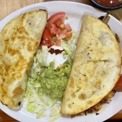 El Patron Mexican Grill - Quesadilla la fiesta