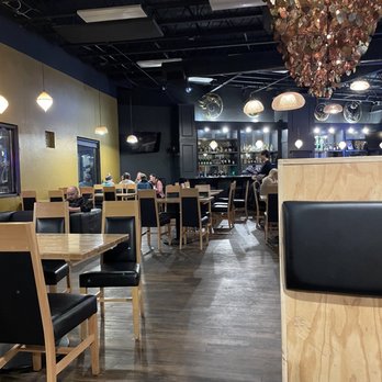 Glyn - Restaurant inside - Thai Near Me - Park City, Utah Glyn - Restaurant inside - Thai Near Me - Park City, Utah