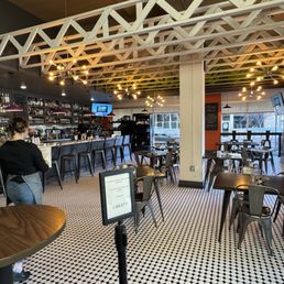 LIBERTY FOOD & WINE EXCHANGE - Updated December 2025 - 2016 Photos ...
