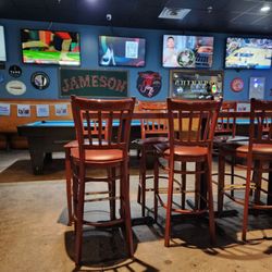 Kiwi's Pub & Grill