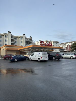 Dick's Drive-In by null