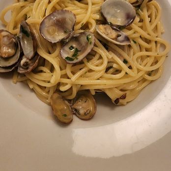 Target - Pasta with Clams - Italian Near Me - Rome, RM