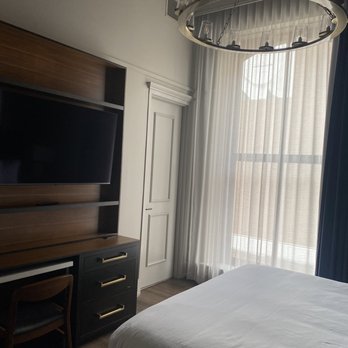The Grady Hotel - Hotels Near Me - Louisville, Kentucky