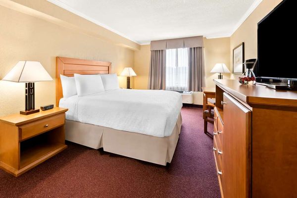 Best Western Plus NorWester Hotel & Conference Centre by null