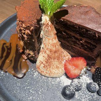 Entourage - Health bar dessert - American Near Me - Naperville, Illinois Entourage - Health bar dessert - American Near Me - Naperville, Illinois