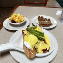 Carnitas Egg Benedict