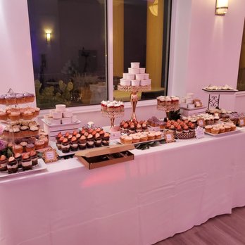 Gold Ending Cakery - Custom Cakes Near Me - Delray Beach, Florida