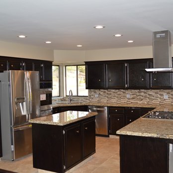 Modern Valley Construction - kitchen with stainless steel appliances - General Contractors Near Me - Bakersfield, California Modern Valley Construction - kitchen with stainless steel appliances - General Contractors Near Me - Bakersfield, California