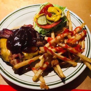 Woody's Diner - American Near Me - Orange, California