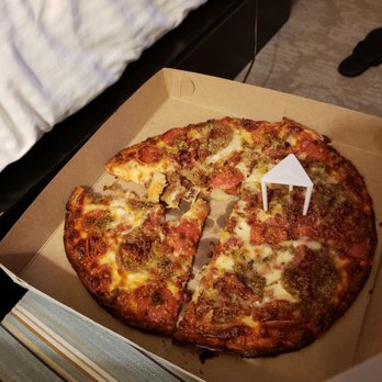 Knockout Pizza - Pizza Near Me - Carlsbad, California
