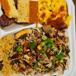 Xav's Jammin Caribbean Fusion - Grilled chicken with Mac and cheese, plantain and cornbread