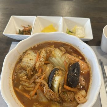 Migam - Seafood Jjamppong - Korean Near Me - Tenafly, New Jersey