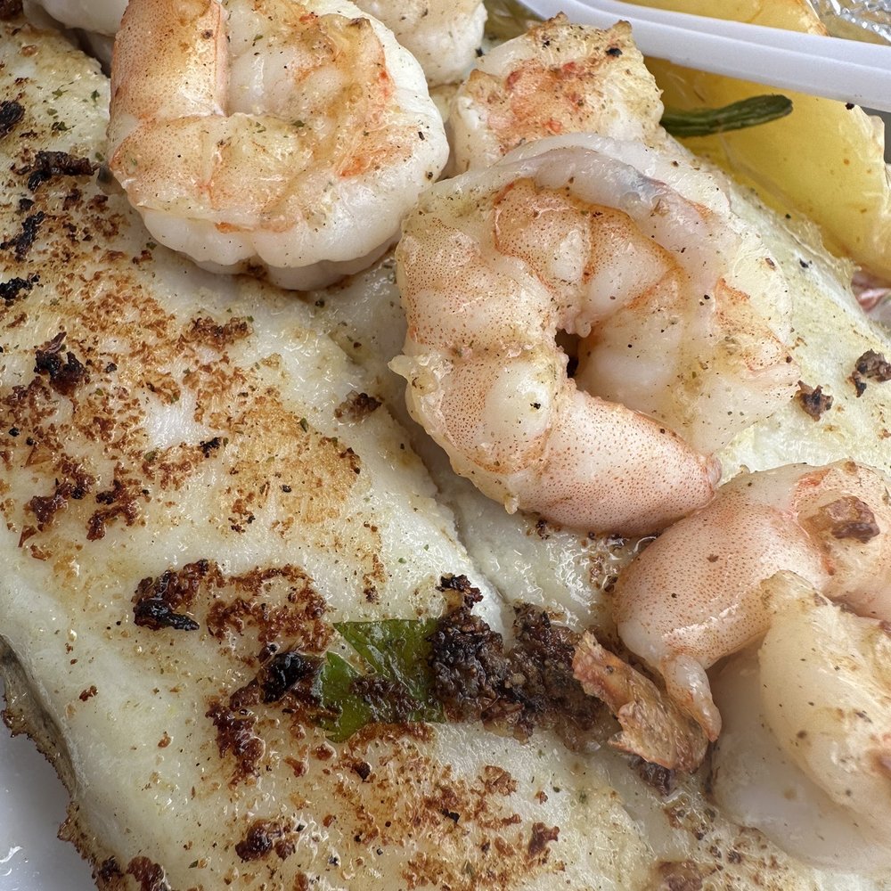 Mariscos El Puerto - Filet and grilled shrimp - Seafood Near Me - Chino, California