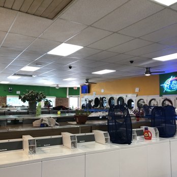 Ultra Clean - Lots O Washers - Laundromat Near Me - Elkhart, Indiana Ultra Clean - Lots O Washers - Laundromat Near Me - Elkhart, Indiana