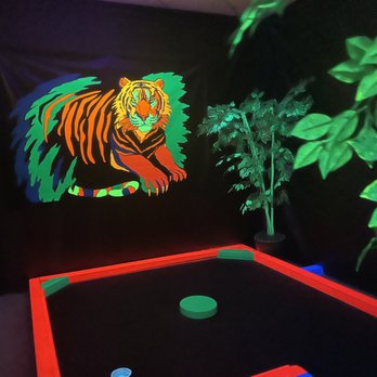 Glow Putt Mini Golf - Glowing tiger greets you at your first hole - Mini Golf Near Me - Kaneohe, Hawaii Glow Putt Mini Golf - Glowing tiger greets you at your first hole - Mini Golf Near Me - Kaneohe, Hawaii