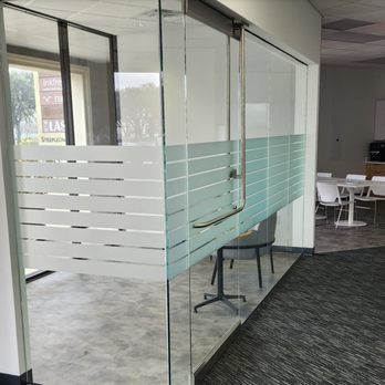 Narramore Glass & Contracting - Glass & Mirrors Near Me - Waller, Texas Narramore Glass & Contracting - Glass & Mirrors Near Me - Waller, Texas