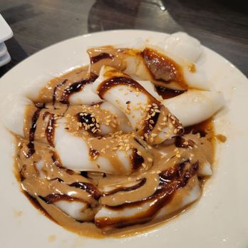 EAT Bistro - Rice noodle in mix sauce. Yum! (sesame and oyster sauce) - Cantonese Near Me - Rosemead, California EAT Bistro - Rice noodle in mix sauce. Yum! (sesame and oyster sauce) - Cantonese Near Me - Rosemead, California