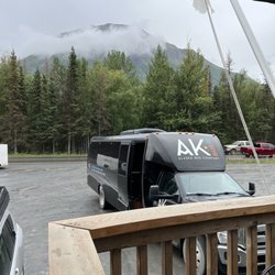 Alaska Bus Company - Stop in Cooper Landing